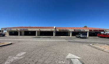 13534 Navajo Road C, Apple Valley, California 92308, ,Commercial Lease,Rent,13534 Navajo Road C,HD23182407