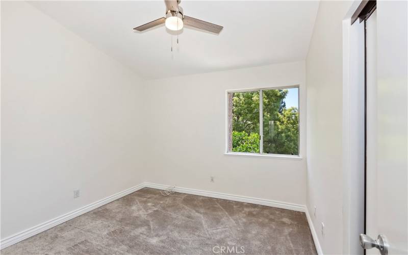 Guest bedroom.