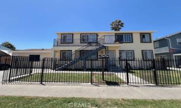 108 W 84th Street, Los Angeles, California 90003, 9 Bedrooms Bedrooms, ,5 BathroomsBathrooms,Residential Income,Buy,108 W 84th Street,DW24132310