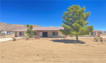 16977 Joshua Road, Apple Valley, California 92307, 5 Bedrooms Bedrooms, ,2 BathroomsBathrooms,Residential,Buy,16977 Joshua Road,PW24131280