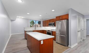 253 10Th Ave 321, San Diego, California 92101, 2 Bedrooms Bedrooms, ,2 BathroomsBathrooms,Residential Lease,Rent,253 10Th Ave 321,240014860SD
