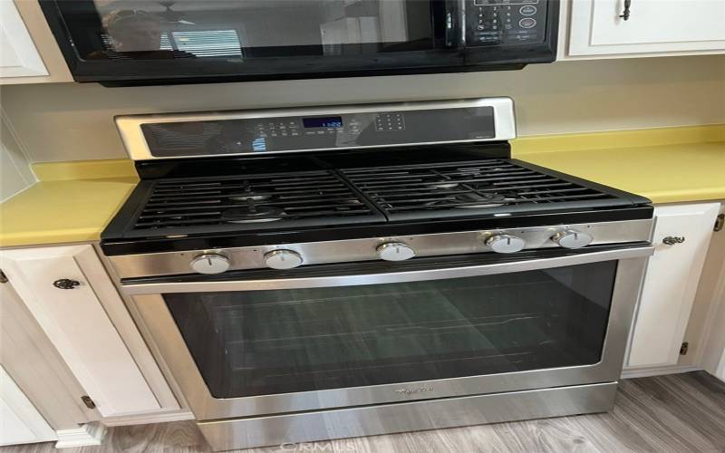 Brand new oven/gas stove