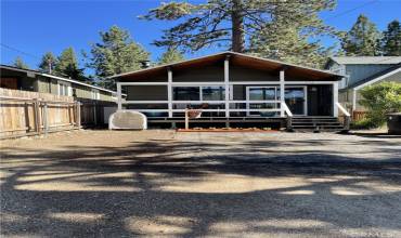 426 W Country Club Boulevard, Big Bear City, California 92314, 2 Bedrooms Bedrooms, ,1 BathroomBathrooms,Residential,Buy,426 W Country Club Boulevard,HD24132729