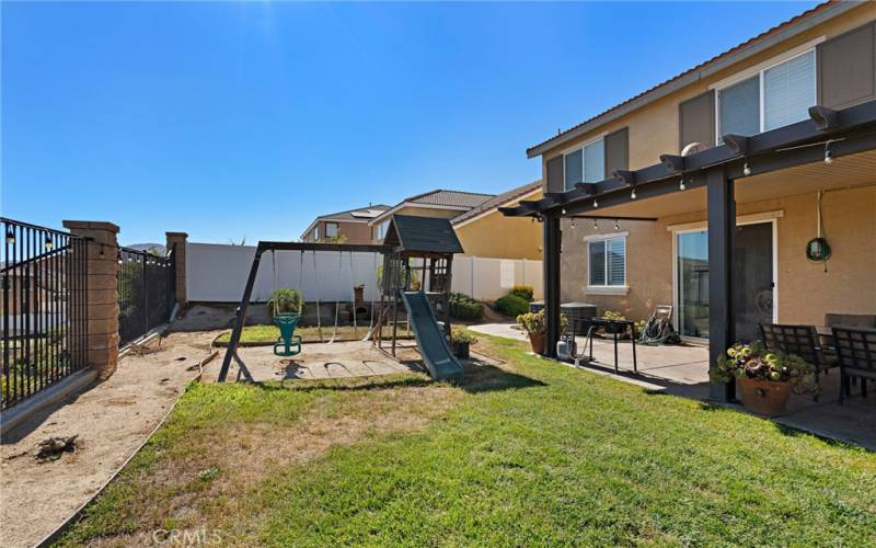 SPACIOUS BACKYARD WITH PLAY AREA