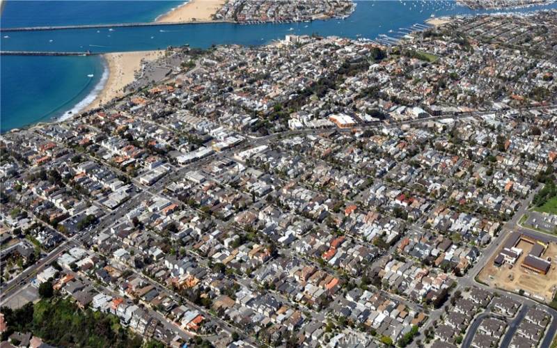 An Arial shot of Corona del Mar, the beach is about 4 blocks away.