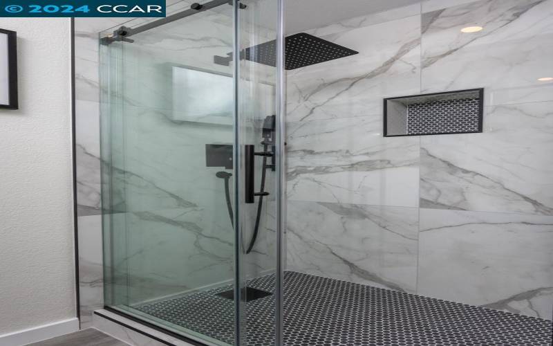 CUSTOM TILED WALK IN SHOWER WITH DUAL SHOWER HEADS