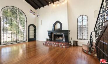 2030 Vine Street, Los Angeles, California 90068, 5 Bedrooms Bedrooms, ,4 BathroomsBathrooms,Residential Lease,Rent,2030 Vine Street,24409745