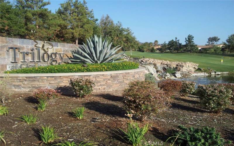 Glen Ivy Golf Fairways meander throughout Trilogy Housing area, adding greenery and charm to our Community.