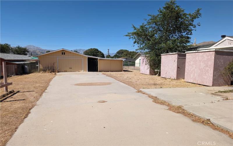 Three sheds in great condition. Perfect for storage.