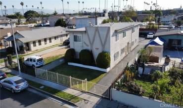 6628 Denver Ave, Los Angeles, California 90044, 8 Bedrooms Bedrooms, ,5 BathroomsBathrooms,Residential Income,Buy,6628 Denver Ave,SB24123959