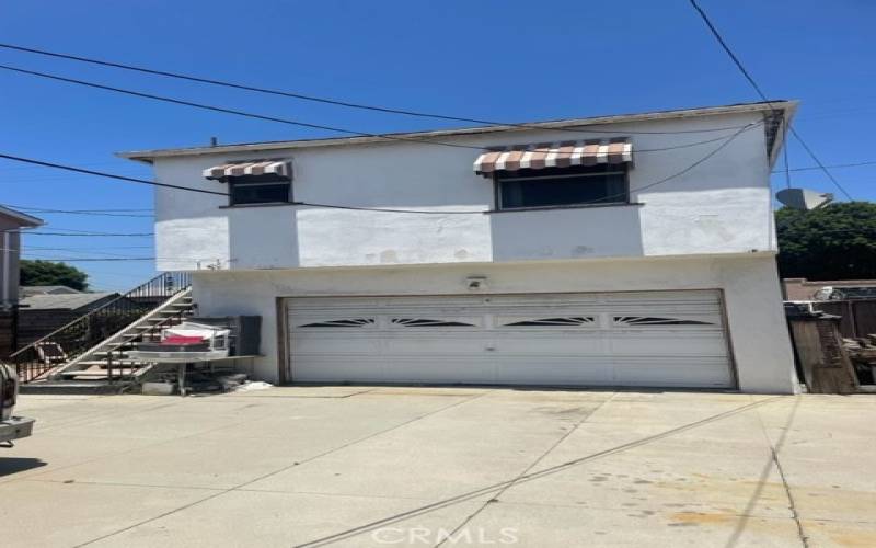 Rear unit over 2 car garage