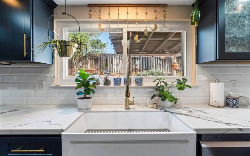 Kitchen Farmhouse Sink