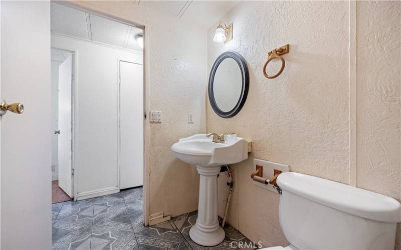 2nd bathroom