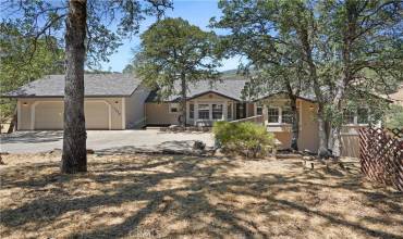 17039 Knollview Drive, Hidden Valley Lake, California 95467, 4 Bedrooms Bedrooms, ,2 BathroomsBathrooms,Residential,Buy,17039 Knollview Drive,LC24134249