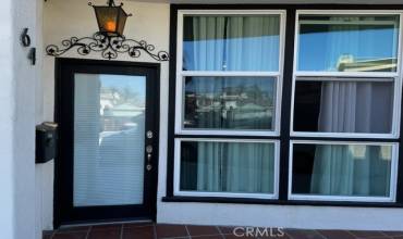 64 62nd Place, Long Beach, California 90803, 2 Bedrooms Bedrooms, ,1 BathroomBathrooms,Residential Lease,Rent,64 62nd Place,PW24134411