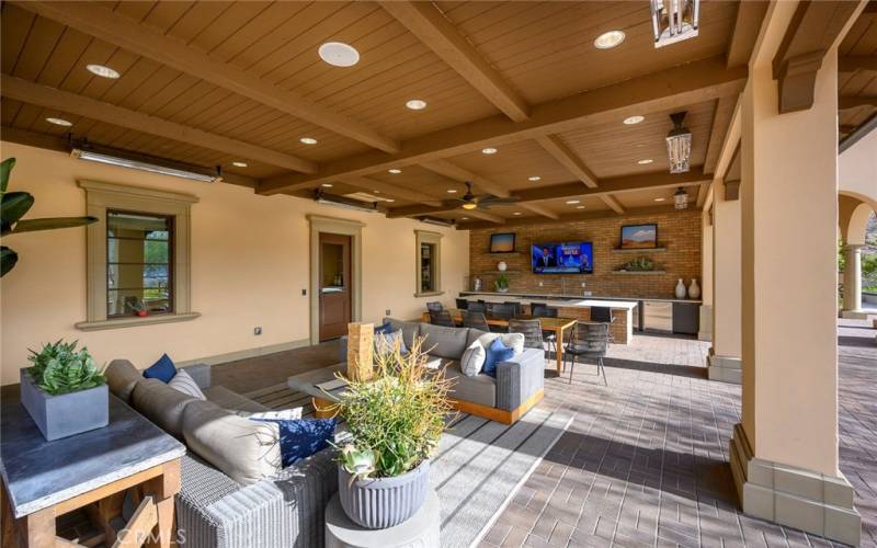 Outdoor living area for 55+