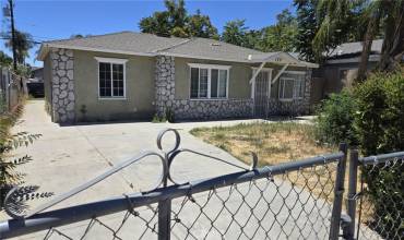 129 E 11th st., Perris, California 92570, 3 Bedrooms Bedrooms, ,1 BathroomBathrooms,Residential,Buy,129 E 11th st.,WS24134338