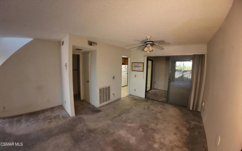 23545 living room facing kitchen