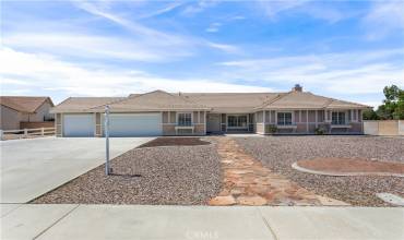 13096 Lompoc Road, Apple Valley, California 92308, 5 Bedrooms Bedrooms, ,2 BathroomsBathrooms,Residential,Buy,13096 Lompoc Road,SW24134948