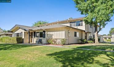 1041 Mohr Ln A, Concord, California 94518, 2 Bedrooms Bedrooms, ,1 BathroomBathrooms,Residential,Buy,1041 Mohr Ln A,41065198