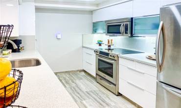 Remodeled Beautiful Kitchen