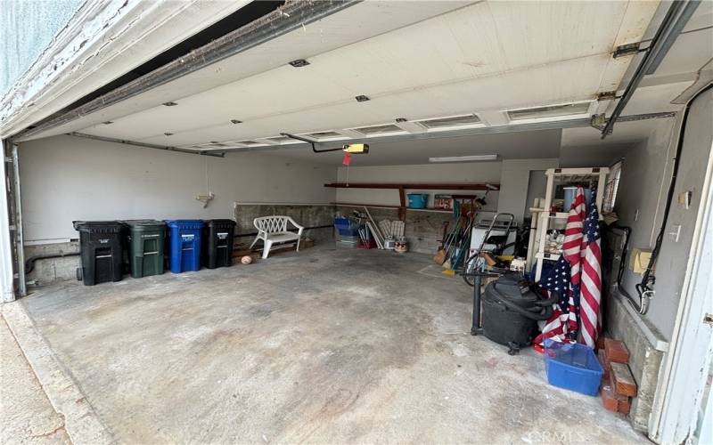 Full size Garage
