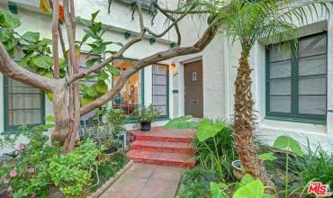 1444 N HAYWORTH Avenue, West Hollywood, California 90046, 1 Bedroom Bedrooms, ,1 BathroomBathrooms,Residential Lease,Rent,1444 N HAYWORTH Avenue,24410873