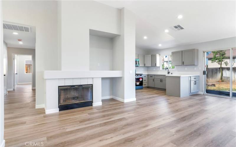 Dining Room1 w/ Fire Place