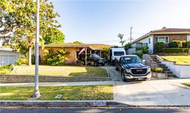 7408 W 87th Place, Los Angeles, California 90045, 4 Bedrooms Bedrooms, ,2 BathroomsBathrooms,Residential,Buy,7408 W 87th Place,OC24136225