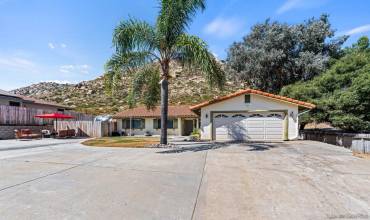 25440 Bellemore Dr., Ramona, California 92065, 3 Bedrooms Bedrooms, ,2 BathroomsBathrooms,Residential,Buy,25440 Bellemore Dr.,240015259SD