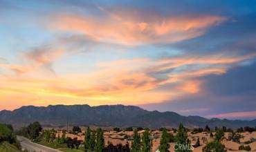 FABULOUS Mountain, Hillside & City Light Views