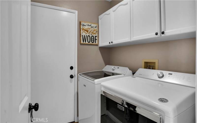 Laundry room with built-in storage