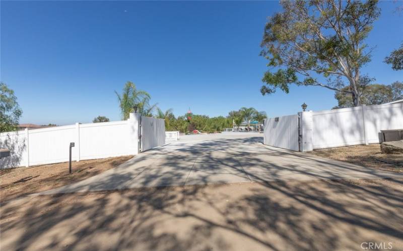 Automatic Front Gate