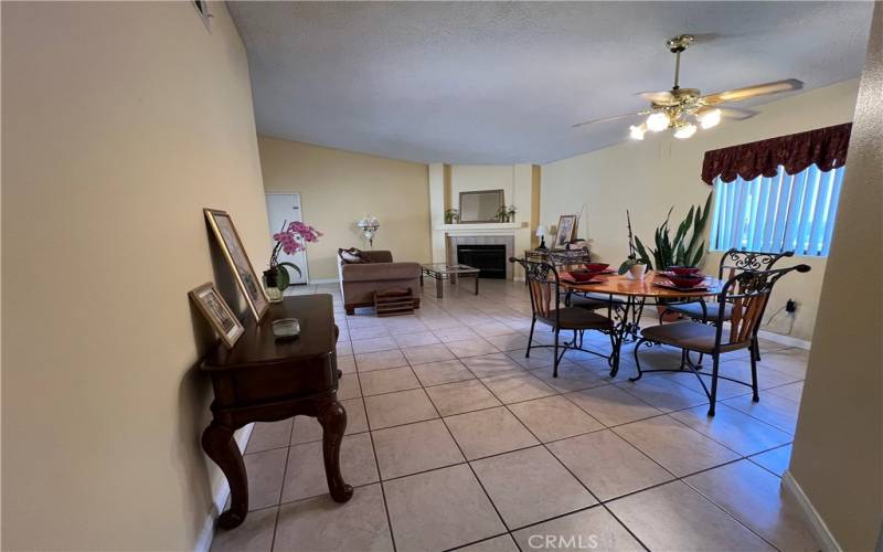 Living room / dining area