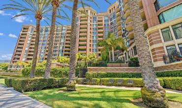 500 W Harbor Dr 1010, San Diego, California 92101, 2 Bedrooms Bedrooms, ,2 BathroomsBathrooms,Residential,Buy,500 W Harbor Dr 1010,240015399SD