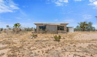 57726 Starlight Mesa Road, Yucca Valley, California 92284, 1 Bedroom Bedrooms, ,1 BathroomBathrooms,Residential,Buy,57726 Starlight Mesa Road,IV24136750