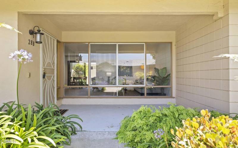 5-web-or-mls-UpmarketMedia-288EElfin-110