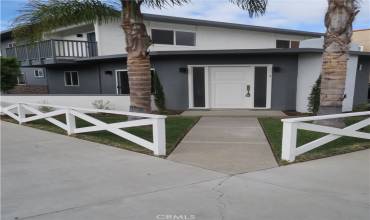 401 13th Street A, Huntington Beach, California 92648, 3 Bedrooms Bedrooms, ,1 BathroomBathrooms,Residential Lease,Sold,401 13th Street A,OC24137586