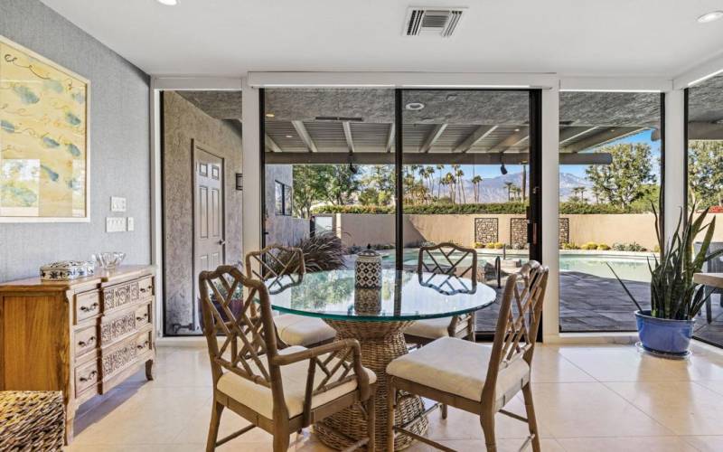 breakfast nook in family room