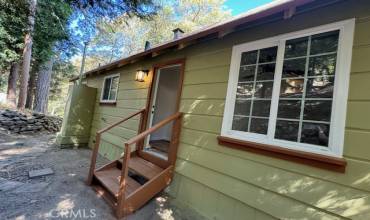 24924 Huston Drive, Crestline, California 92325, 2 Bedrooms Bedrooms, ,1 BathroomBathrooms,Residential,Buy,24924 Huston Drive,EV24138264