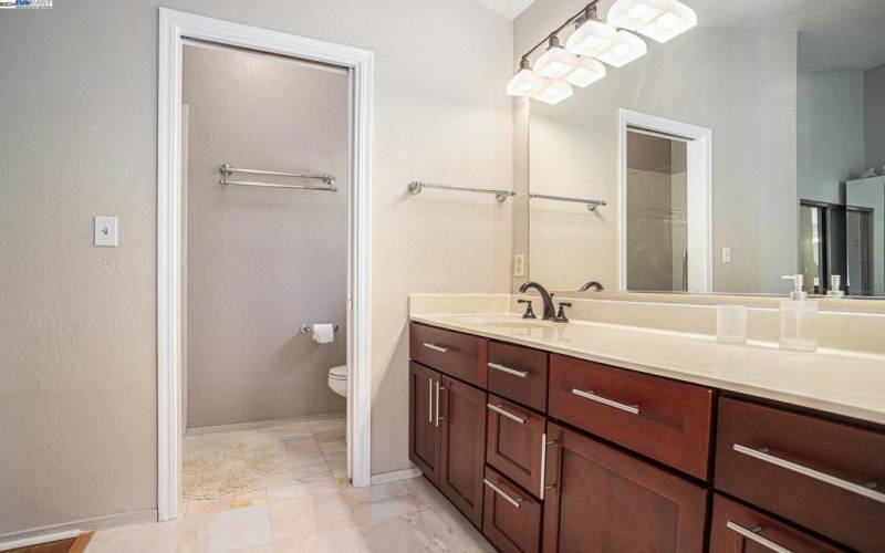 Masterbathroom