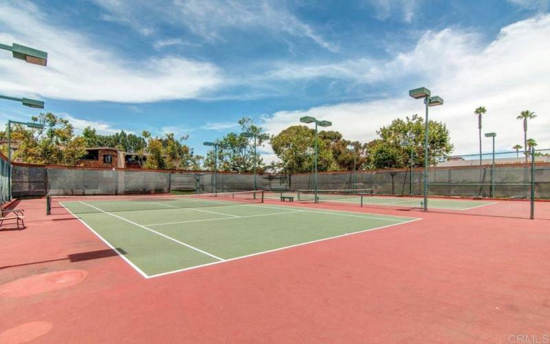Community Tennis & Pickleball Court
