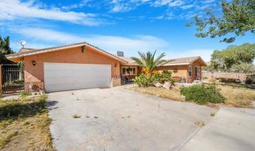 31582 Clay River Road, Barstow, California 92311, 4 Bedrooms Bedrooms, ,3 BathroomsBathrooms,Residential,Buy,31582 Clay River Road,HD24138217