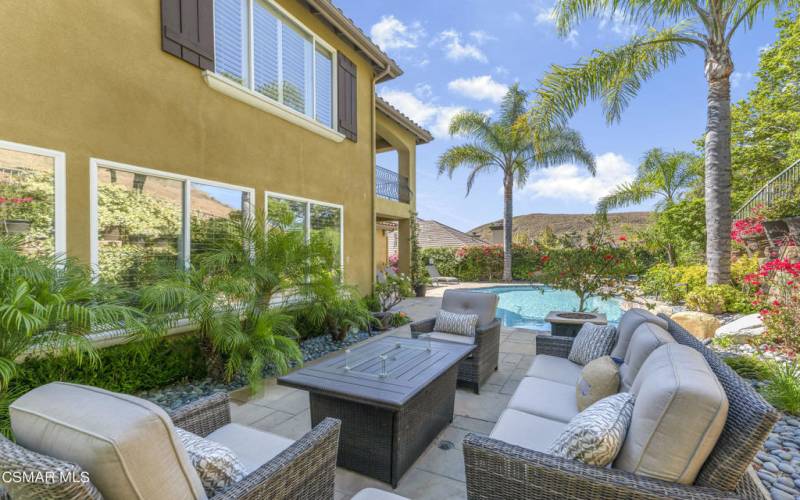 3335 Woodley Ave, Thousand Oaks - HsH pr