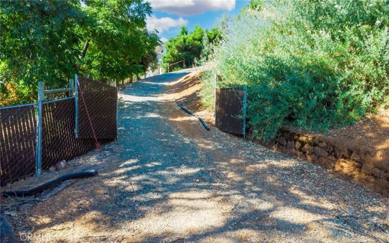 Private Lake Access Driveway