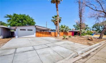 44439 3rd Street E, Lancaster, California 93535, 3 Bedrooms Bedrooms, ,2 BathroomsBathrooms,Residential,Buy,44439 3rd Street E,SB24109705