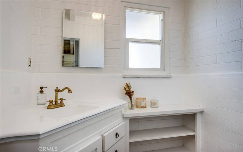 Guest house bathroom