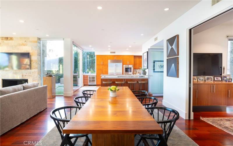 Large dining area, great room concept.