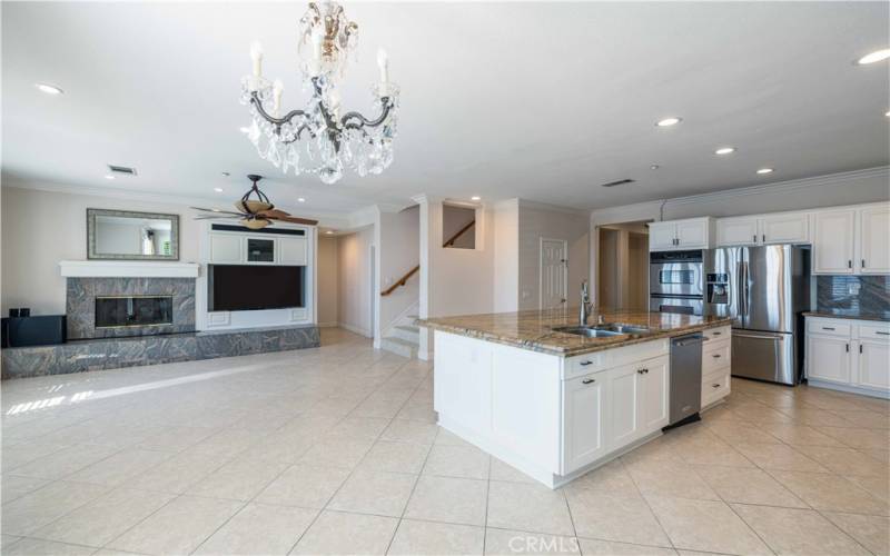 Kitchen Family room