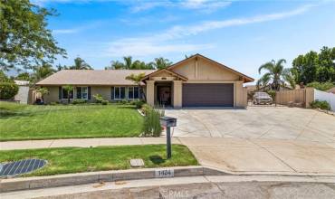 1424 N 13th Avenue, Upland, California 91786, 4 Bedrooms Bedrooms, ,3 BathroomsBathrooms,Residential,Buy,1424 N 13th Avenue,IV24128973